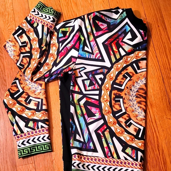 Top - Picture 4 of 8